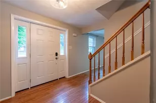 620 Berwick Ct, Pittsburgh, PA 15237 - Photo 3