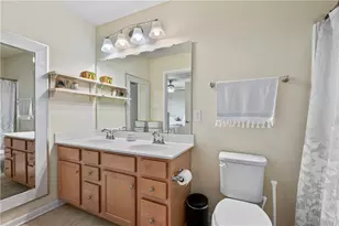 347 Sunrise Dr, Carnegie, PA 15106 - Photo 17