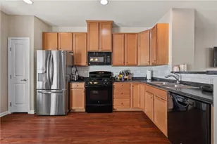 347 Sunrise Dr, Carnegie, PA 15106 - Photo 9
