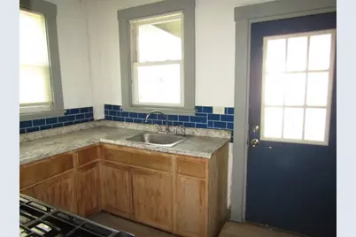 128 Carnegie Ave, Clairton, PA 15025 - Photo 11