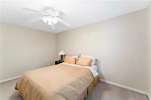 8510 Sundial Ln, Bridgeville, PA 15017 - Photo 31