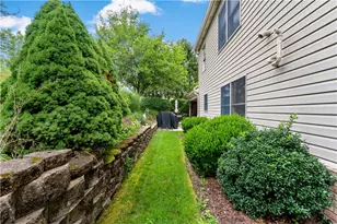 8510 Sundial Ln, Bridgeville, PA 15017 - Photo 37
