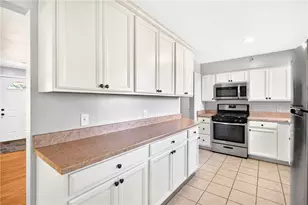 621 Woodland Rd, Canonsburg, PA 15317 - Photo 11