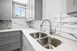 910 O Brien St, Pittsburgh, PA 15209 - Photo 15