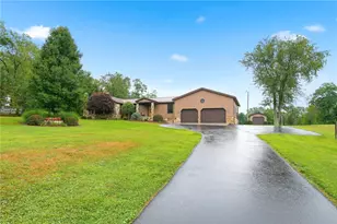 22 Cave St, Georges Township, PA 15436 - Photo 3