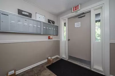 300 Gilkeson Rd #7B, Pittsburgh, PA 15228 - Photo 5