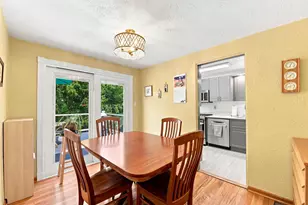 1224 Raven Dr, Scott Township, PA 15243 - Photo 7