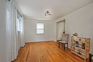 134 Queenston Dr, Wilkins Township, PA 15235 - Photo 3