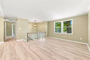 1613 Shawmut Dr, Pittsburgh, PA 15116 - Photo 11