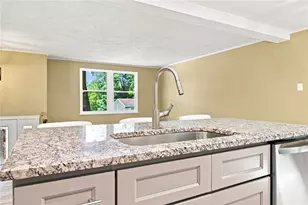 1613 Shawmut Dr, Pittsburgh, PA 15116 - Photo 9
