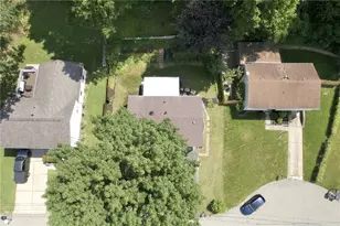 1613 Shawmut Dr, Pittsburgh, PA 15116 - Photo 3
