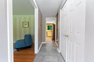 259 Main Entrance Dr, Pittsburgh, PA 15228 - Photo 5