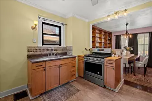 2230 Fairland St, Pittsburgh, PA 15210 - Photo 9