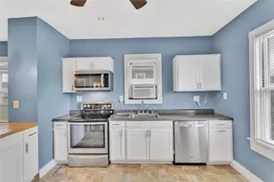 828 John St, Smith Township, PA 15054 - Photo 5