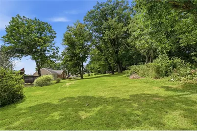 2947 Chautauqua Dr, Hampton, PA 15044 - Photo 45