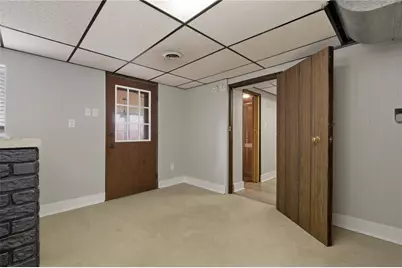 1801 Book Ave, Patterson Township, PA 15010 - Photo 31