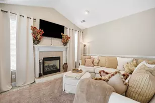 246 Adams Pointe Blvd, Adams Township, PA 16046 - Photo 15