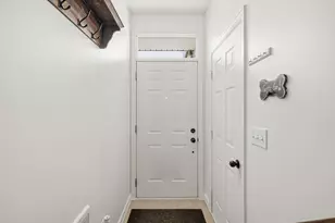 246 Adams Pointe Blvd, Adams Township, PA 16046 - Photo 5