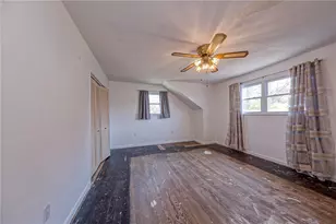 814 N 2nd St, Jeannette, PA 15644 - Photo 13