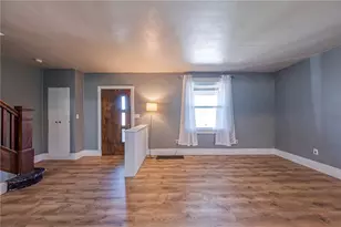 814 N 2nd St, Jeannette, PA 15644 - Photo 9