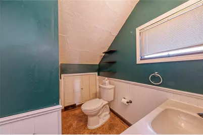 814 N 2nd St, Jeannette, PA 15644 - Photo 5