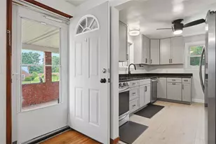 561 Burgley Ave, Lower Burrell, PA 15068 - Photo 7