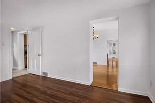 815 Country Club Dr, Pittsburgh, PA 15228 - Photo 19