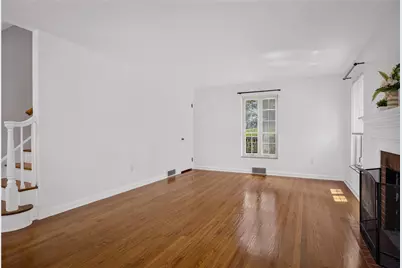 815 Country Club Dr, Pittsburgh, PA 15228 - Photo 9