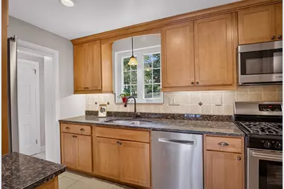 815 Country Club Dr, Pittsburgh, PA 15228 - Photo 13