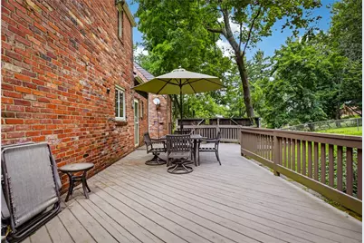 815 Country Club Dr, Pittsburgh, PA 15228 - Photo 41