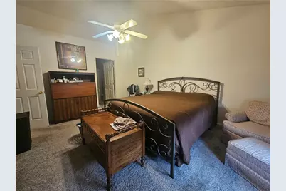 121 Robinson Dr, Pittsburgh, PA 15236 - Photo 17