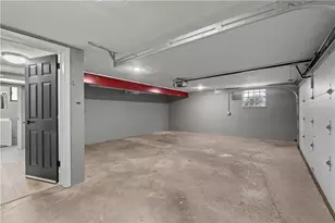 4778 S Emblem Dr, Pittsburgh, PA 15236 - Photo 25