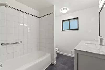 4778 S Emblem Dr, Pittsburgh, PA 15236 - Photo 11
