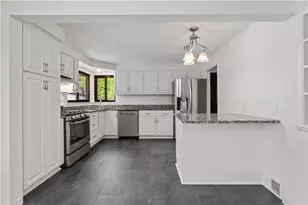 4778 S Emblem Dr, Pittsburgh, PA 15236 - Photo 7