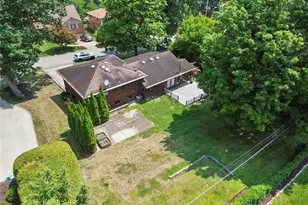 4778 S Emblem Dr, Pittsburgh, PA 15236 - Photo 37