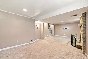 13581 St Clair Dr, North Huntingdon, PA 15642 - Photo 21