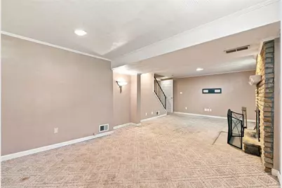 13581 St Clair Dr, North Huntingdon, PA 15642 - Photo 23