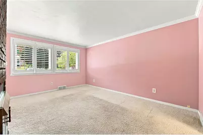 13581 St Clair Dr, North Huntingdon, PA 15642 - Photo 7