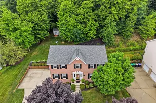 405 Auburn Dr, Cranberry Township, PA 16066 - Photo 3