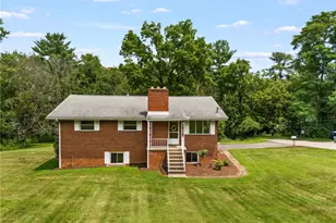 753 Glenn St, Canonsburg, PA 15317 - Photo 1