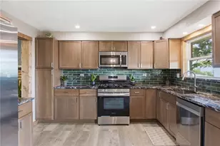 983 S Hewitt Ave, Canton Township, PA 15301 - Photo 5