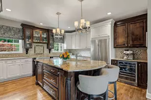337 Snowberry Cir, Peters Township, PA 15367 - Photo 9