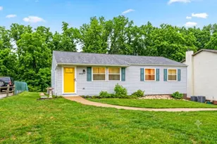 1952 Colleen Dr, North Huntingdon, PA 15642 - Photo 1