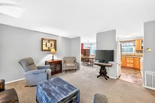 1952 Colleen Dr, North Huntingdon, PA 15642 - Photo 5
