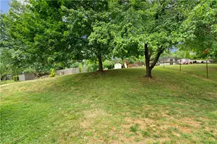 236 Greenwood Dr, Cranberry Township, PA 16066 - Photo 21