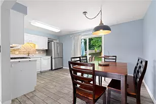 236 Greenwood Dr, Cranberry Township, PA 16066 - Photo 5