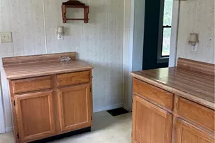 51 Mill St, West Salem Township, PA 16125 - Photo 11