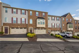 506 Aprilmae Way, Ross Twp, PA 15237 - Photo 3
