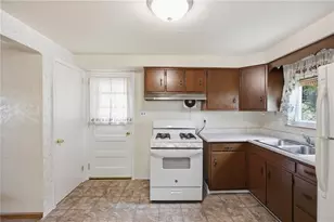 128 8th Ave, West Mifflin, PA 15122 - Photo 13