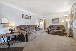 128 8th Ave, West Mifflin, PA 15122 - Photo 7